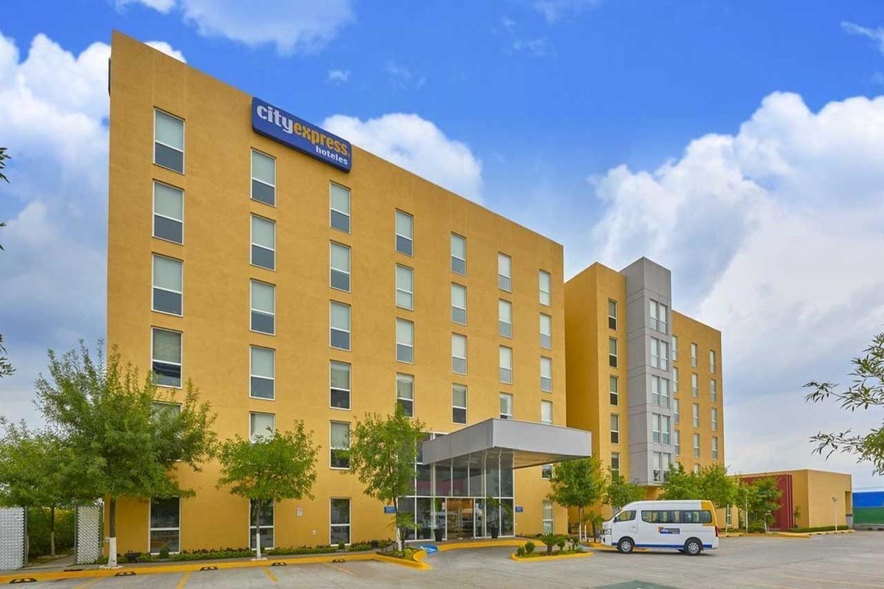 City Express Suites By Marriott Silao Aeropuerto Exterior foto