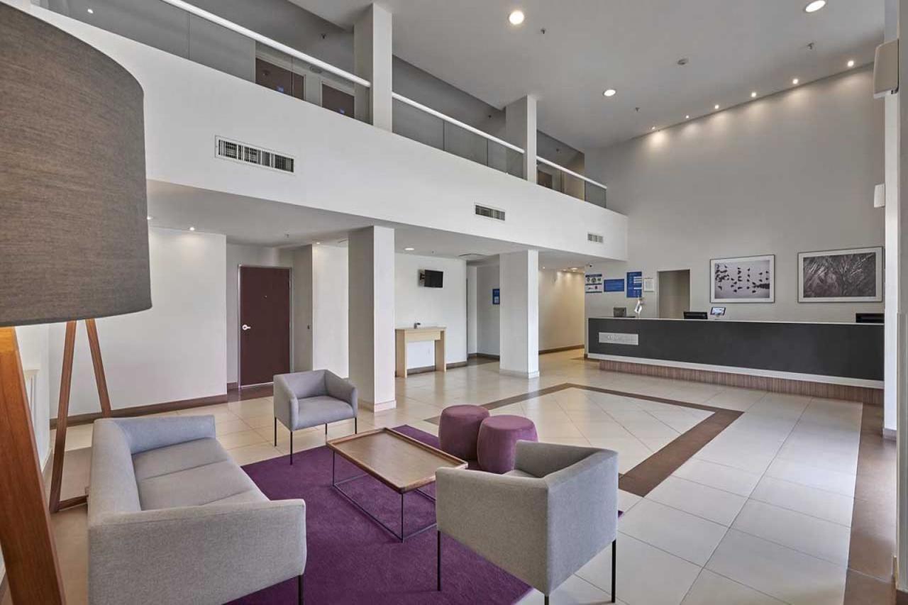 City Express Suites By Marriott Silao Aeropuerto Exterior foto