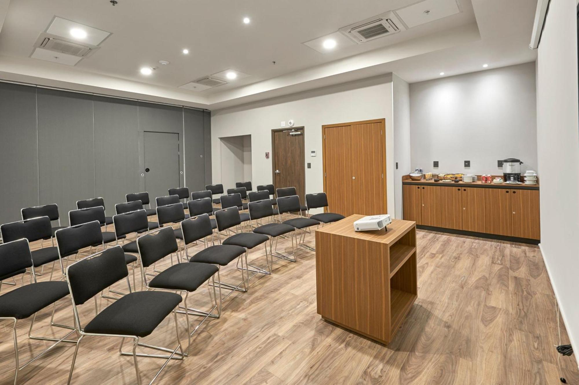 City Express Suites By Marriott Silao Aeropuerto Exterior foto