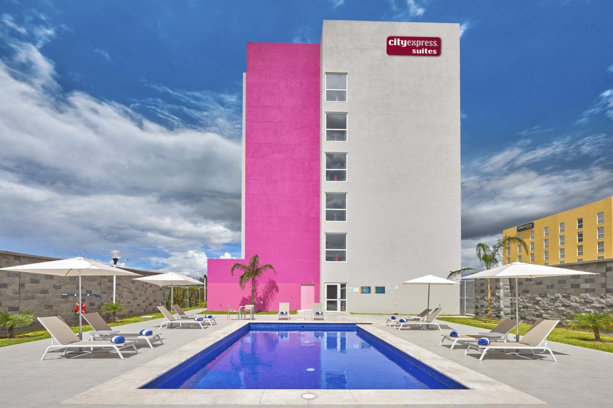 City Express Suites By Marriott Silao Aeropuerto Exterior foto