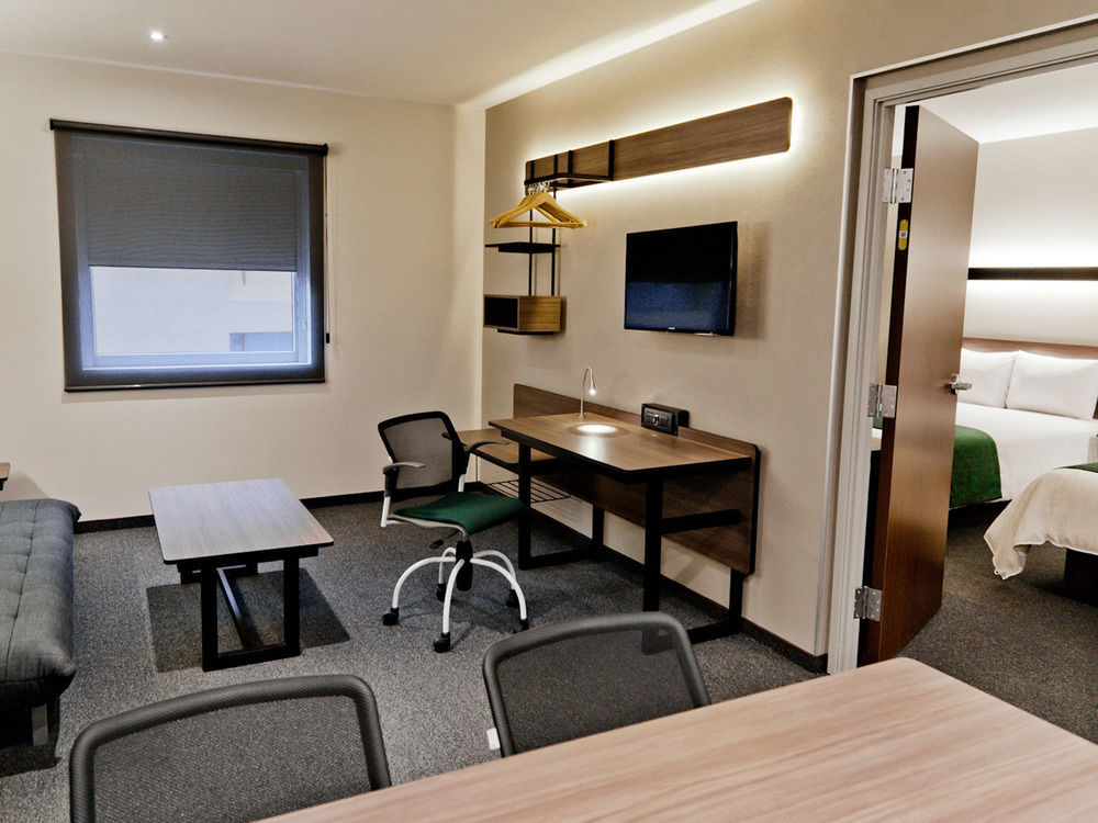 City Express Suites By Marriott Silao Aeropuerto Exterior foto